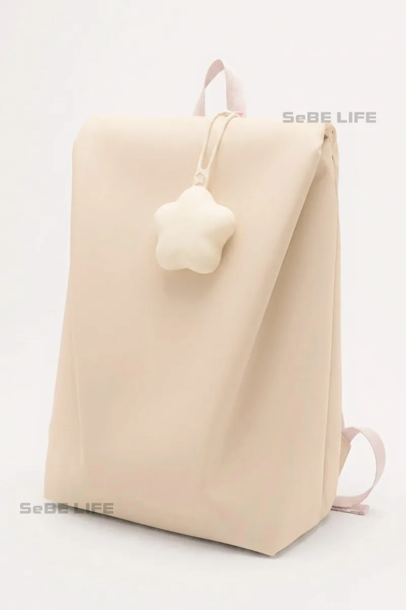 SeBE LIFE 20L Fashion Backpack with One Star Silicone Storage Case
